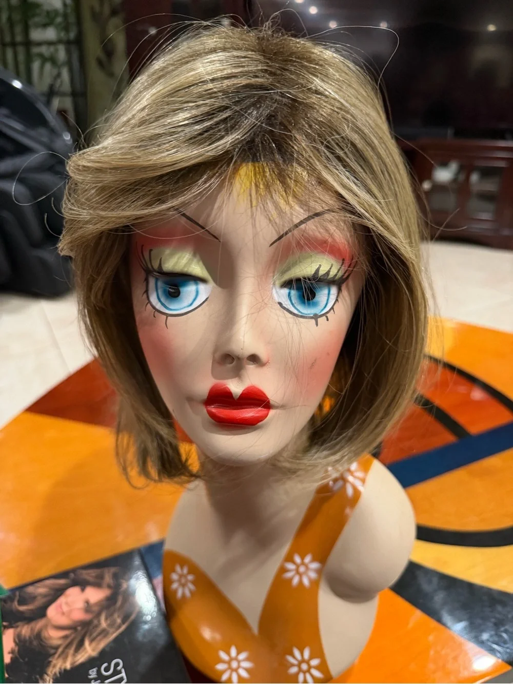 Jaclyn Smith Layered Synthetic Wig in Light Ash Blonde with Subtle Highlights